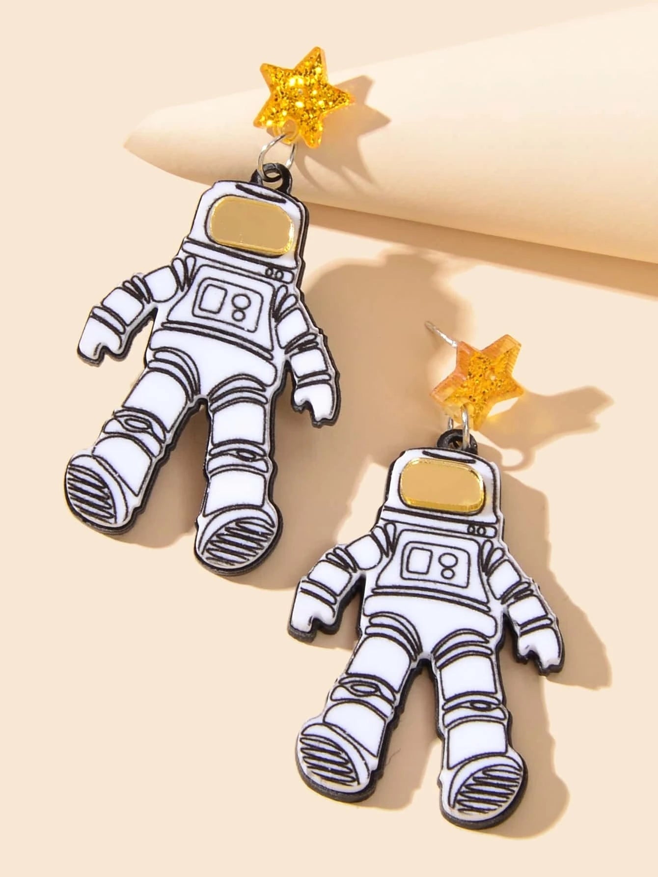 Creative Personality Accessories Resin Star Astronaut Statement Dangle